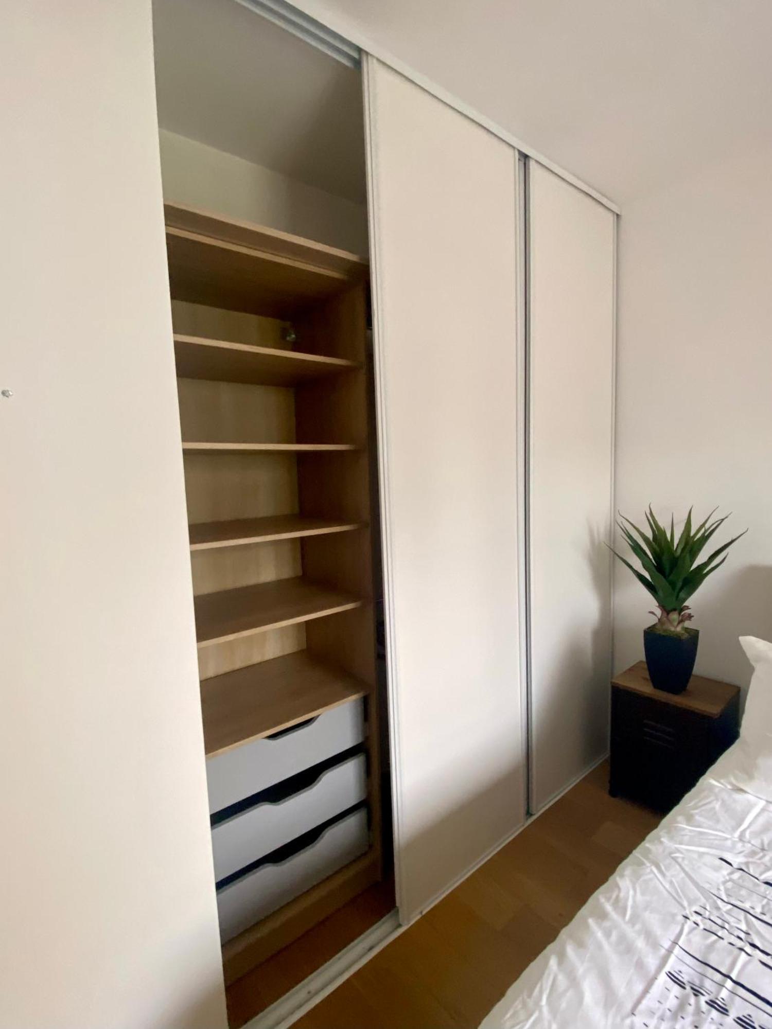 Loft Industriel A Cote De La Defense Apartment น็องแตร์ ภายนอก รูปภาพ