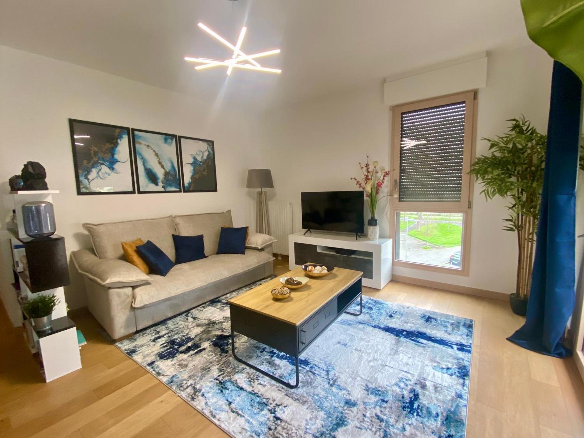 Loft Industriel A Cote De La Defense Apartment น็องแตร์ ภายนอก รูปภาพ